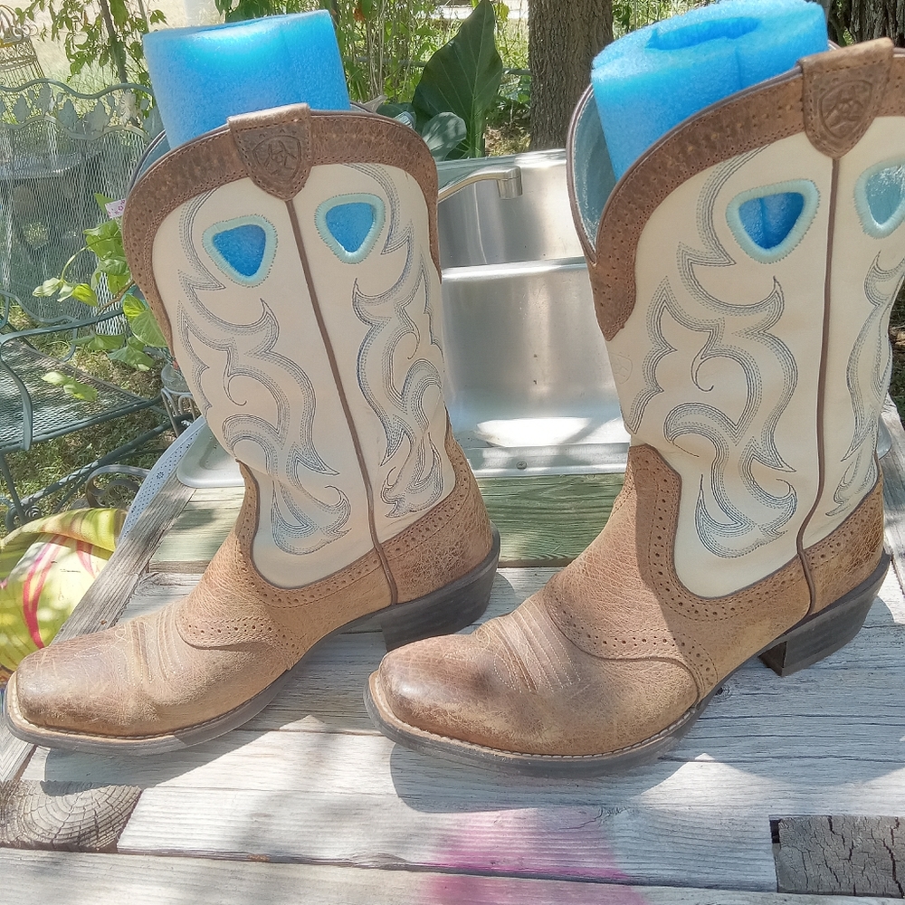 Vintage Ariat Woman's Boots